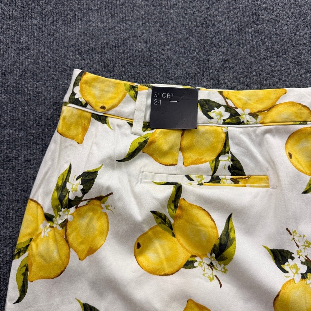Lane Bryant Lemon Print Shorts Sz 24 White Yellow High Rise Stretch Fruit Preppy - Picture 5 of 13